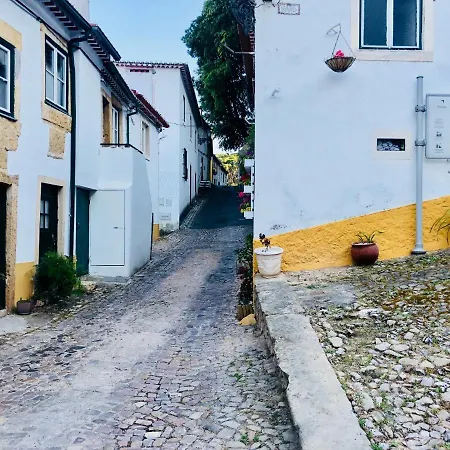 Pe Do Castelo - Casinha