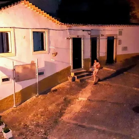 Pe Do Castelo - Casinha Appartement