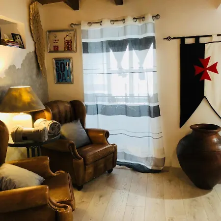 Pe Do Castelo - Casinha Apartment Tomar